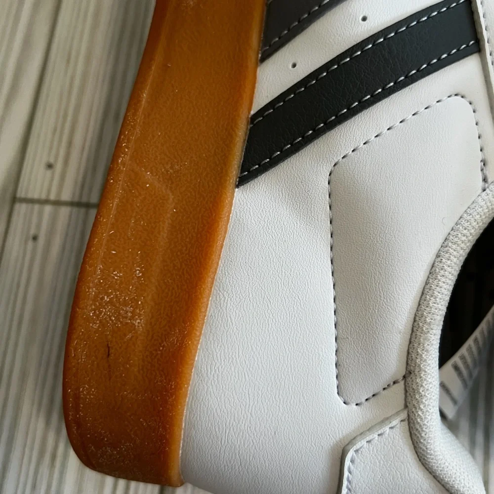 Adidas breaknet lifestyle court lace shoe sneaker White Gum‎ Sole size youth 4